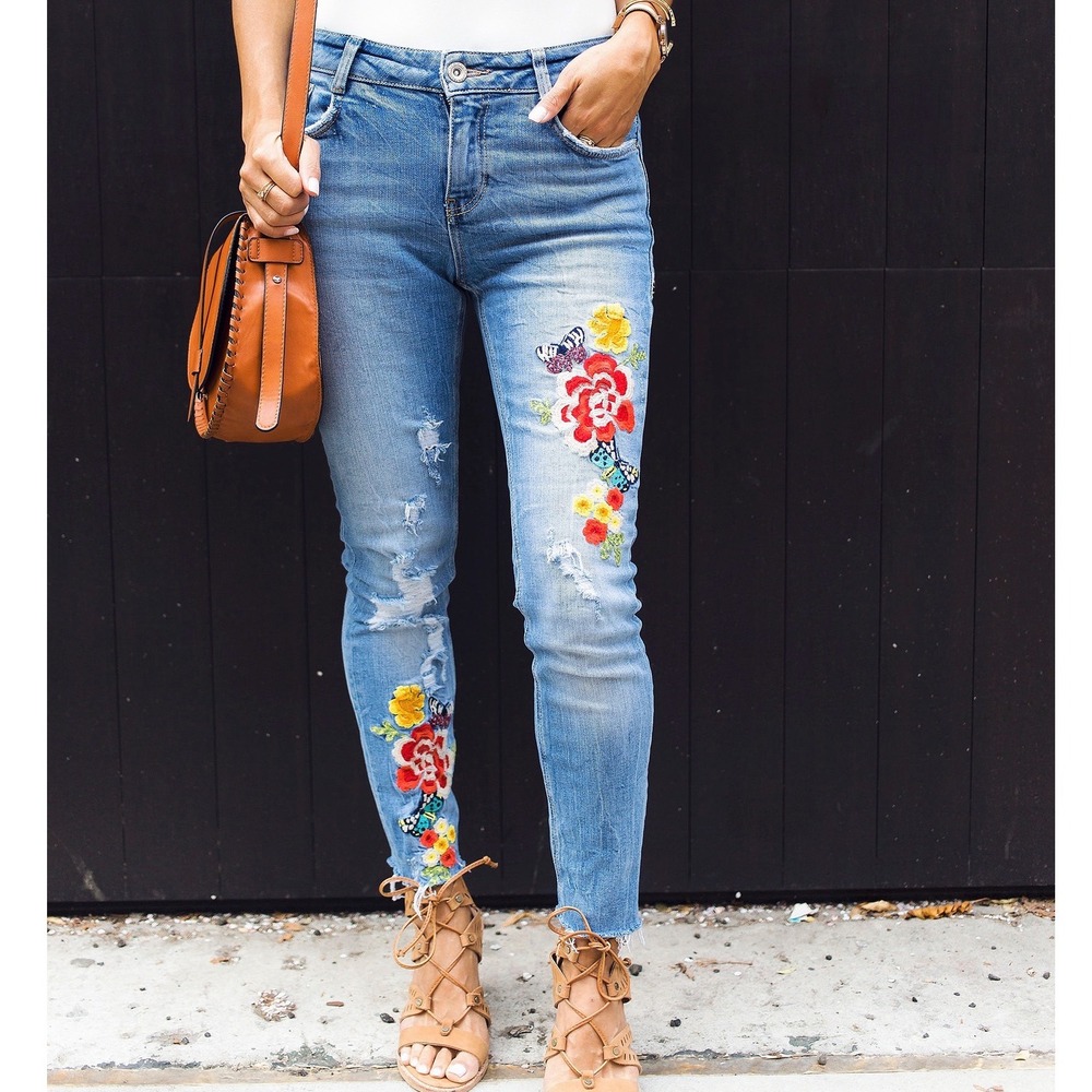 Zara Trafaluc Skinny Jeans Blue Floral Butterfly Embroidered Distressed Size 26